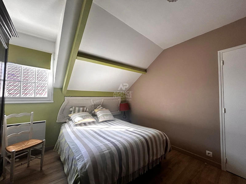 Maison - 121 m² - 6 pièces