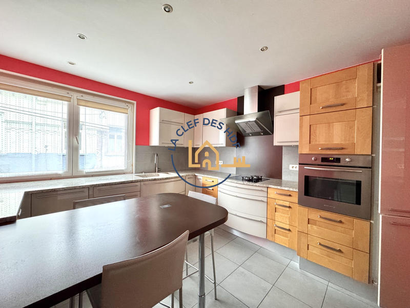 Appartement - 170 m² - 5 pièces