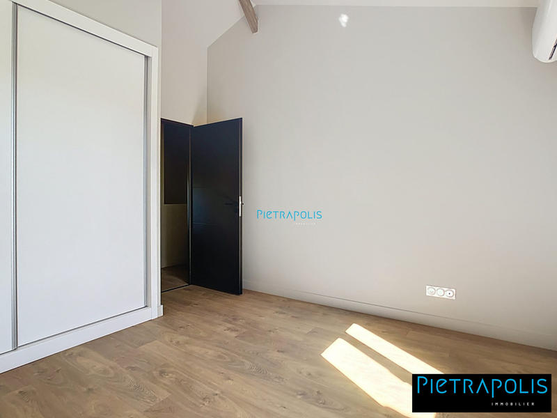 Maison - 180 m² - 7 pièces