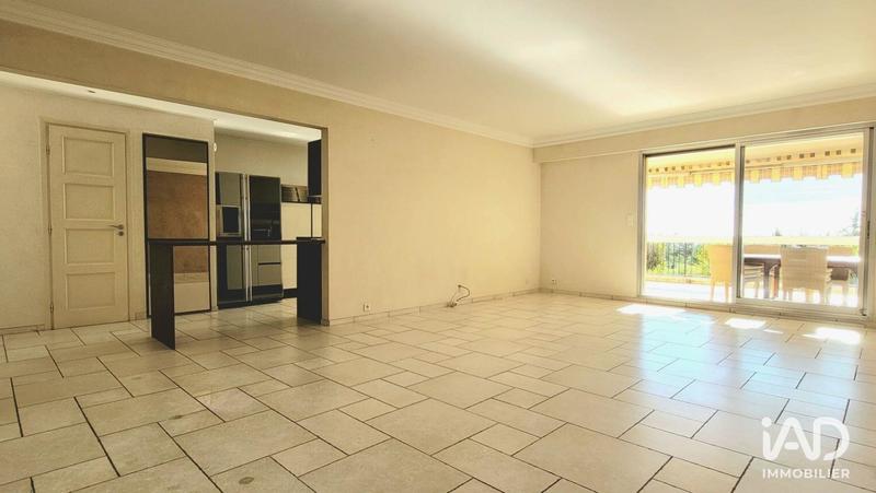 Appartement - 95 m² - 4 pièces