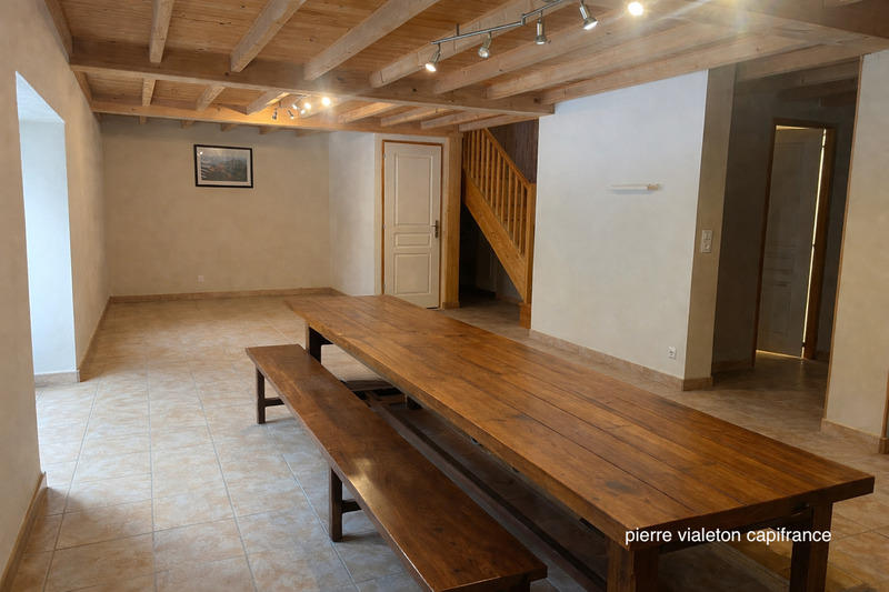 Maison - 310 m² - 14 pièces