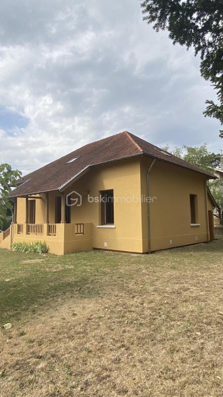 Maison - 158 m² - 9 pièces