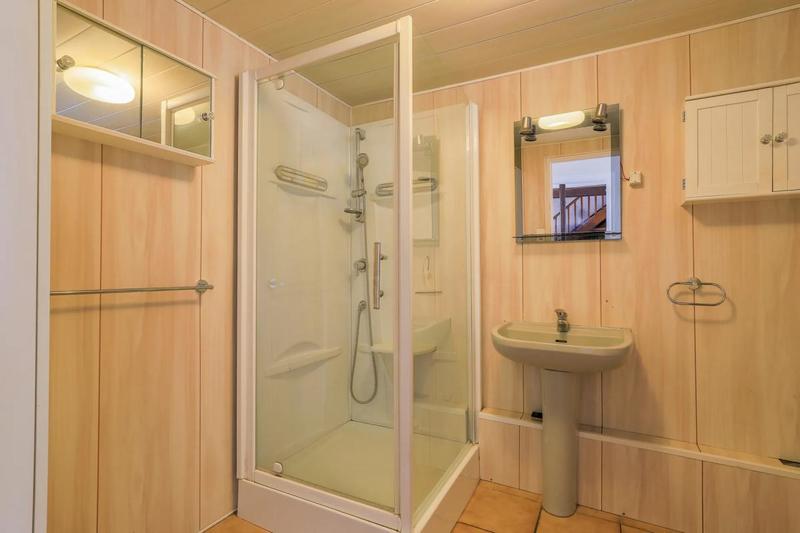 Maison - 210 m² - 6 pièces