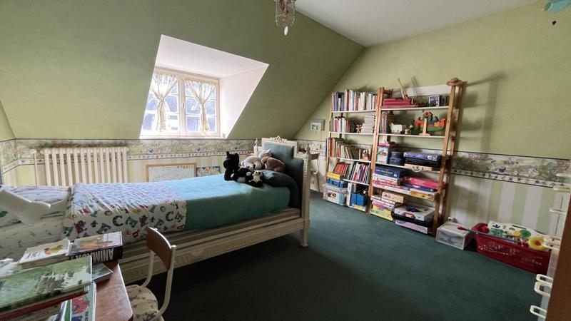 Maison - 340 m² - 9 pièces