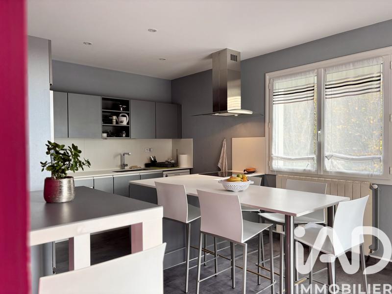 Maison - 133 m² - 6 pièces