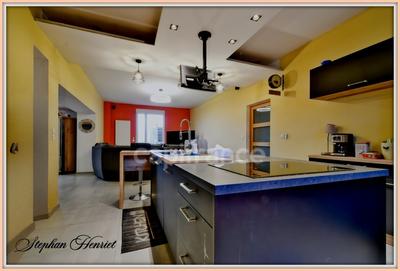 Maison - 262 m² - 12 pièces