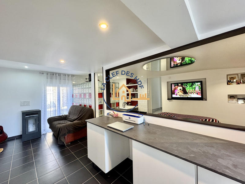 Maison - 137 m² - 7 pièces