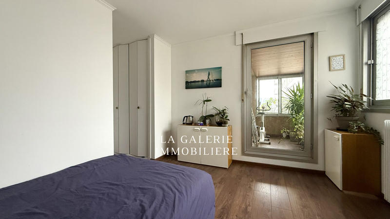 Appartement - 99 m² - 4 pièces