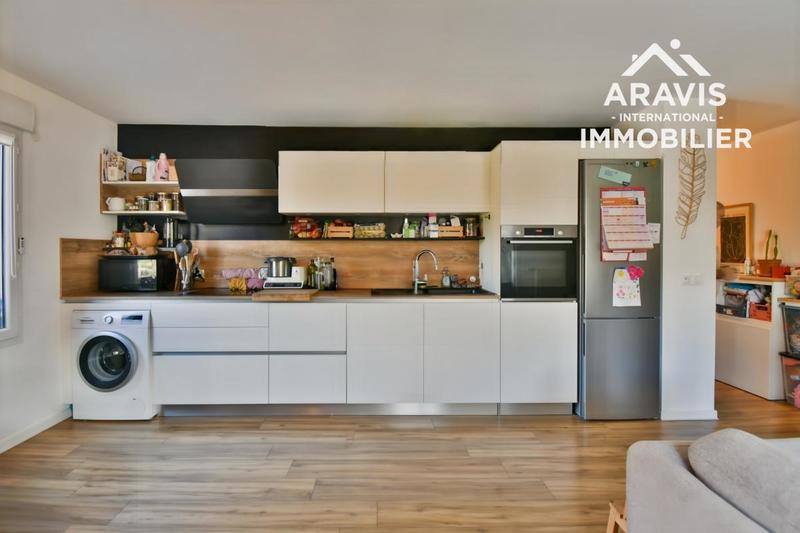 Appartement - 82 m² - 4 pièces