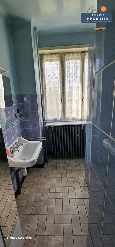 Maison - 180 m² - 7 pièces