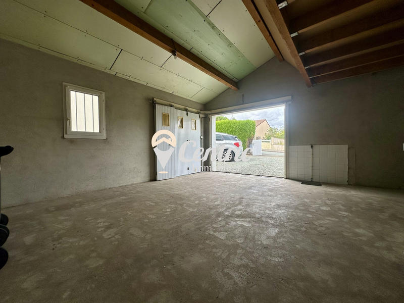 Maison - 90 m² - 5 pièces