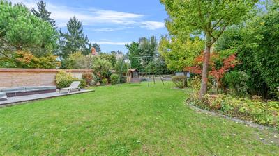 Villa - 300 m² - 10 pièces