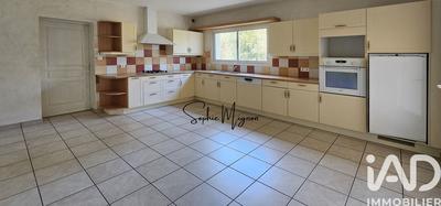 Maison - 206 m² - 8 pièces