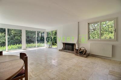 Maison - 205 m² - 10 pièces