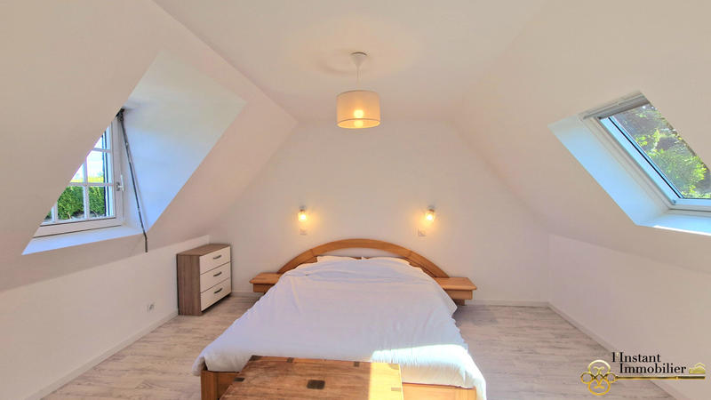 Demeure - 135 m² - 6 pièces