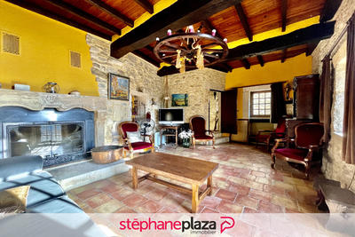 Maison - 138 m² - 5 pièces