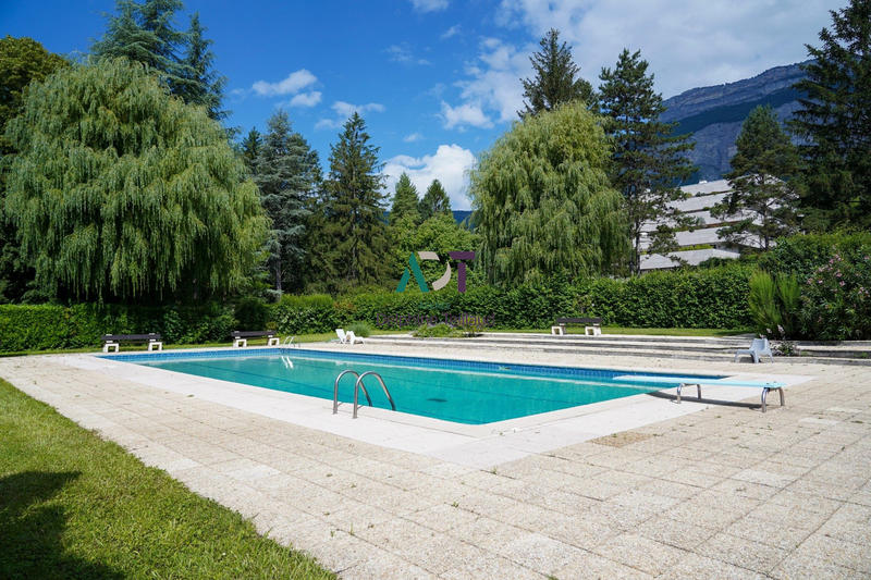 Appartement - 169 m² - 4 pièces