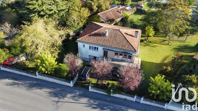 Maison - 122 m² - 6 pièces