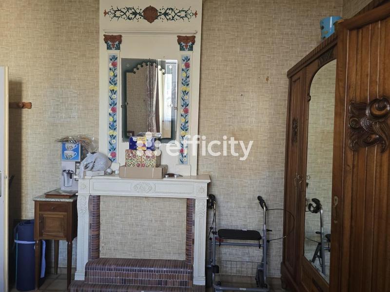 Maison - 300 m² - 4 pièces