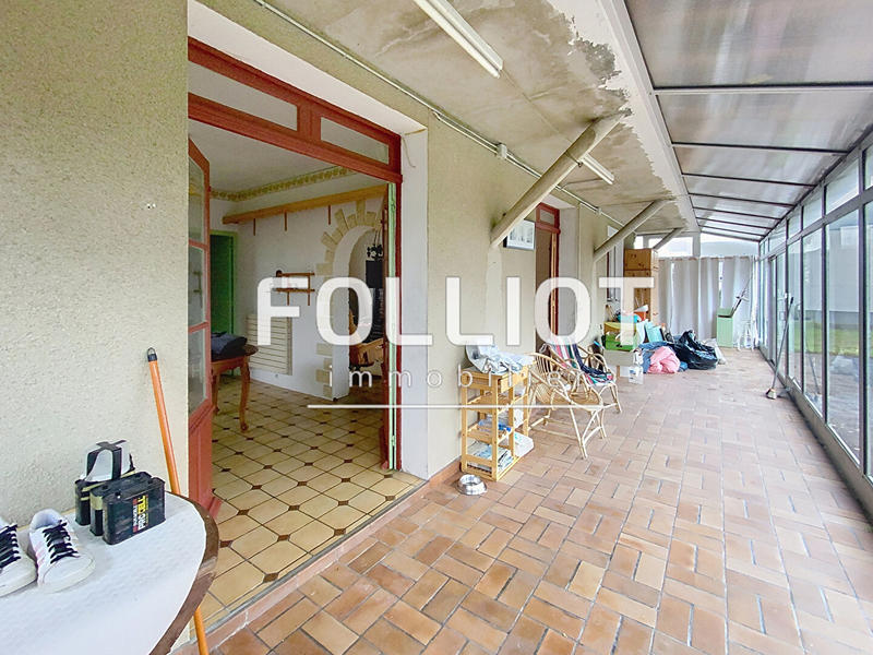 Maison - 221 m² - 6 pièces