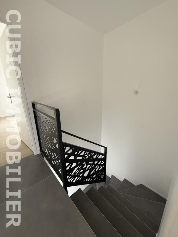 Villa - 101 m² - 4 pièces