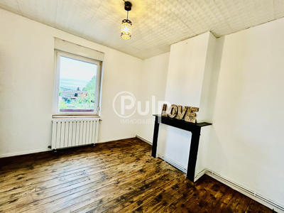 Maison - 95 m² - 5 pièces