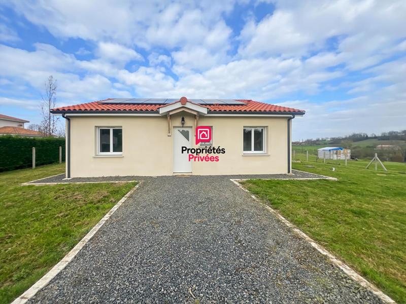 Maison - 90 m² - 5 pièces