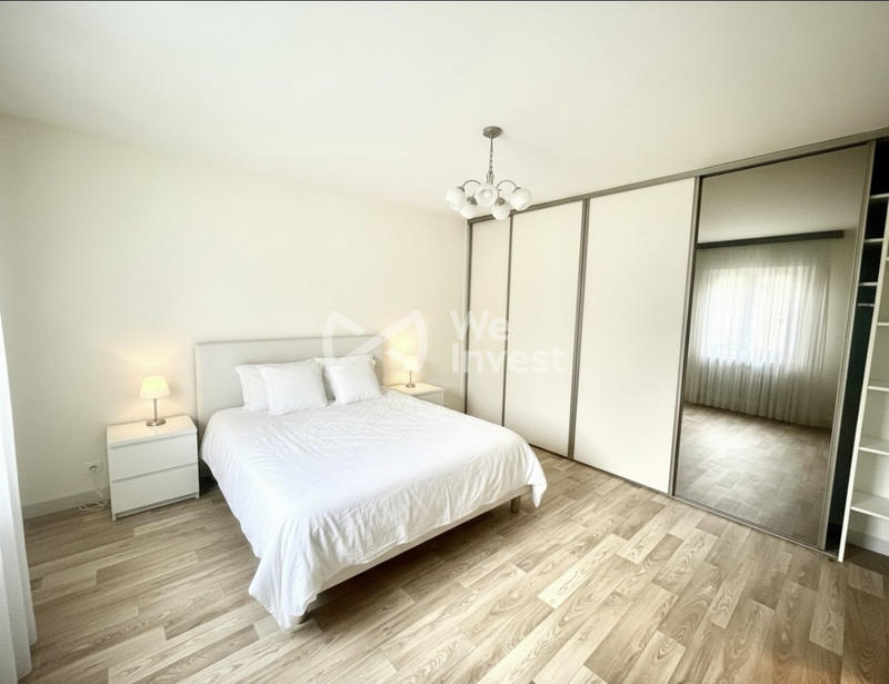 Appartement - 80 m² - 2 pièces