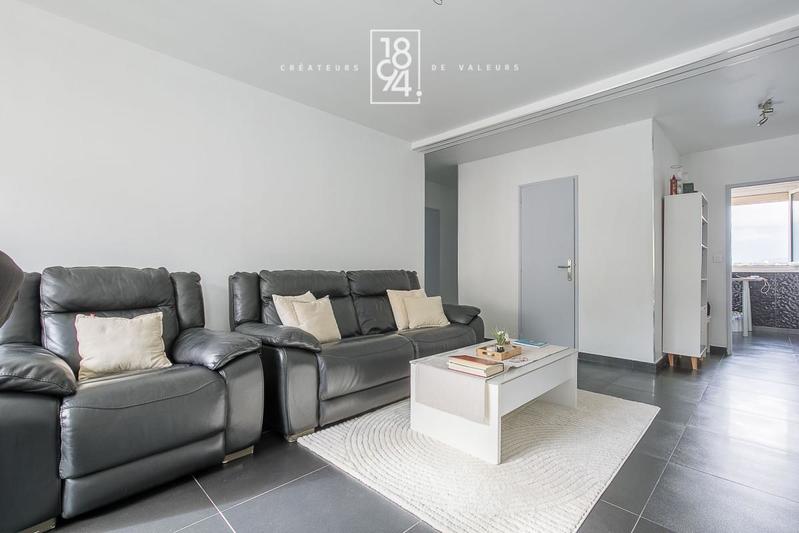 Appartement - 84 m² - 4 pièces