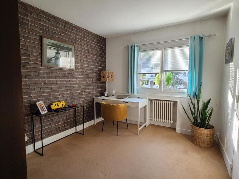 Appartement - 105 m² - 5 pièces