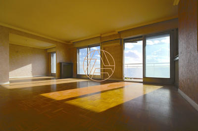 Appartement - 150 m² - 6 pièces