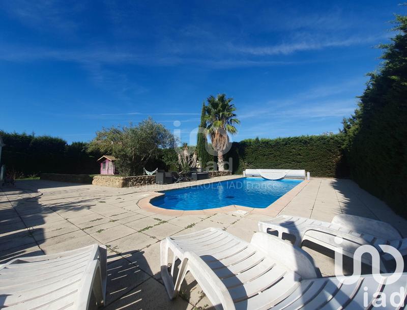 Maison - 221 m² - 7 pièces