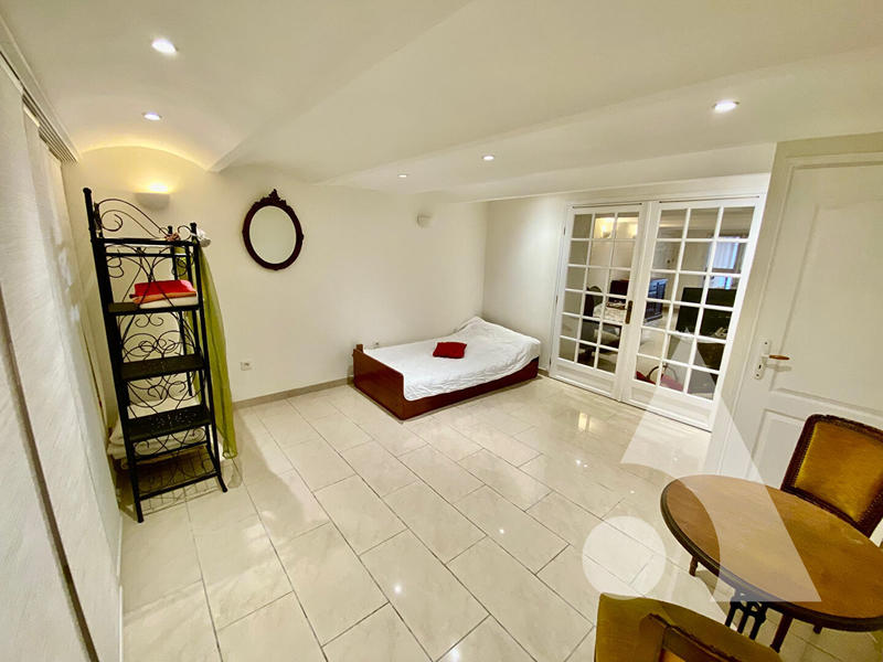 Appartement - 60 m² - 1 pièce