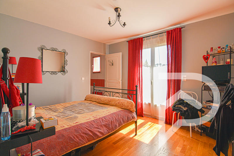 Maison - 197 m² - 6 pièces