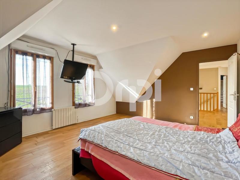 Maison - 209 m² - 6 pièces