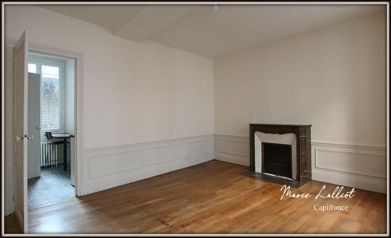 Maison - 204 m² - 9 pièces