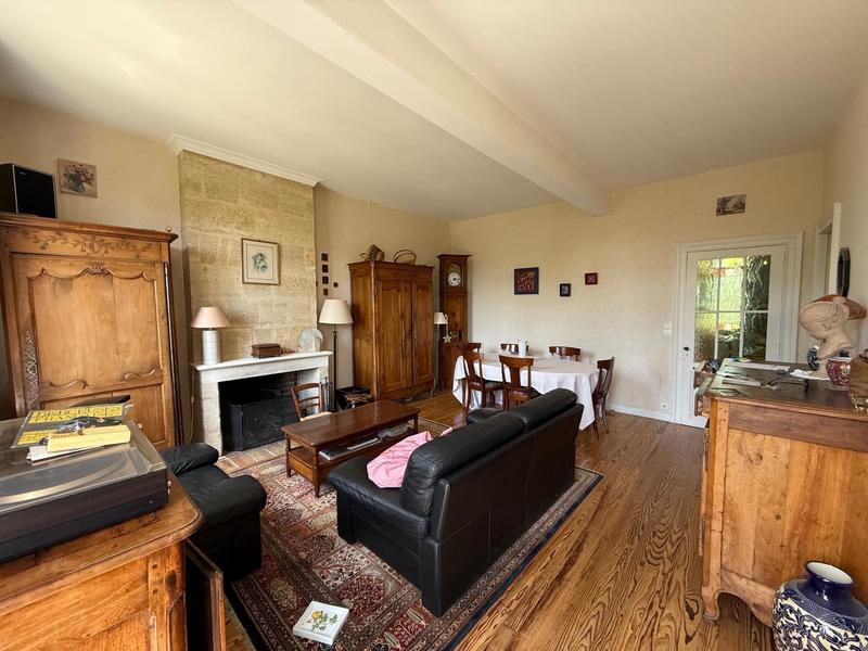 Maison - 195 m² - 8 pièces