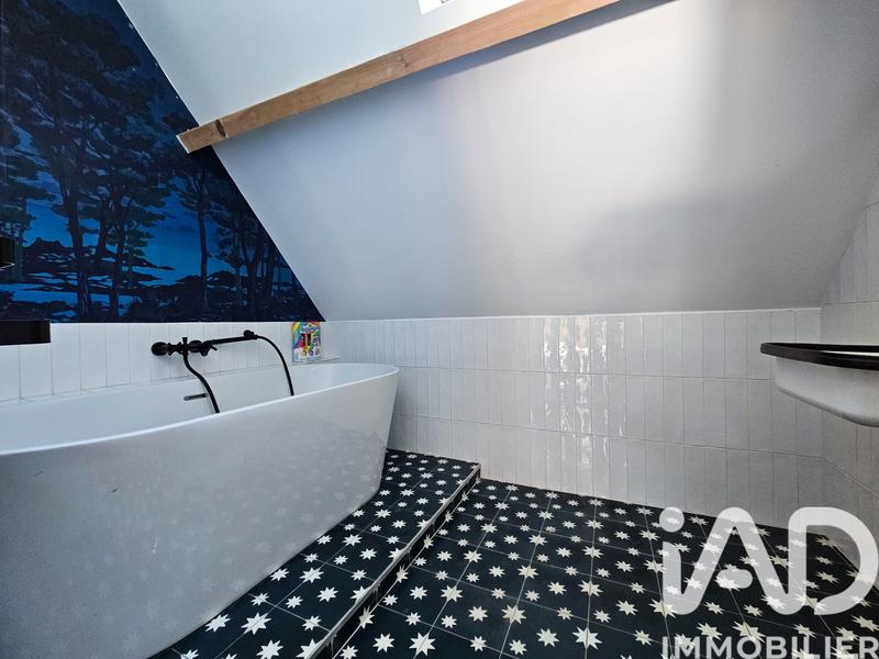 Maison - 143 m² - 6 pièces