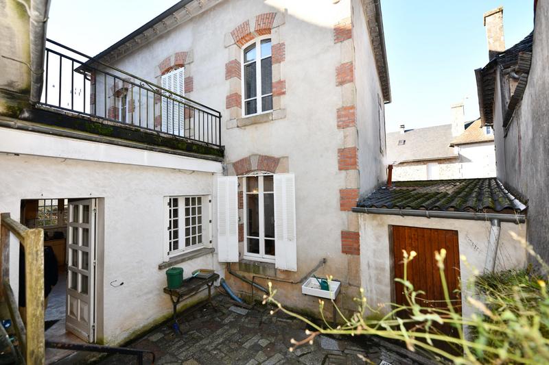 Maison - 150 m² - 9 pièces