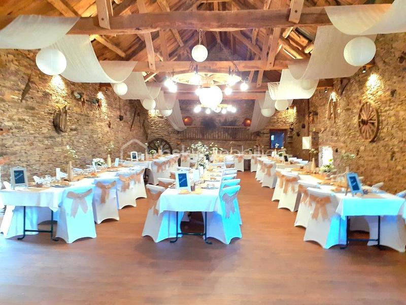 Propriété - 271 m² - 10 pièces