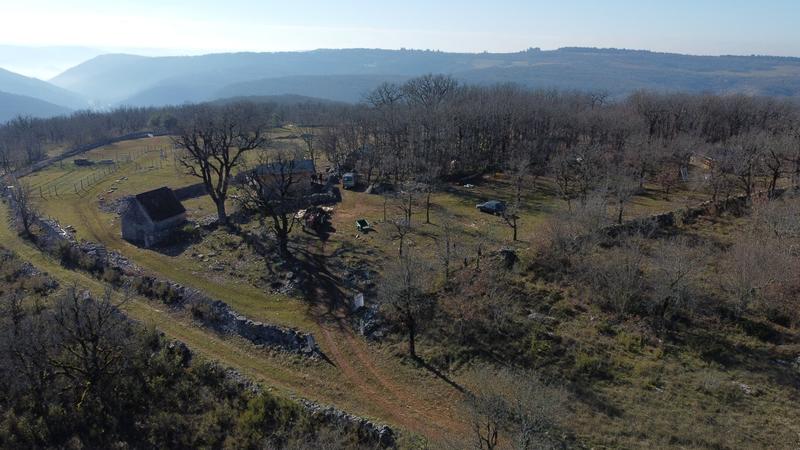 Terrain - 80 524 m²