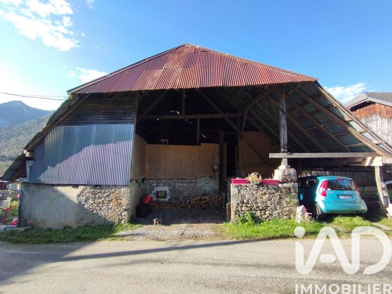 Maison - 285 m² - 5 pièces