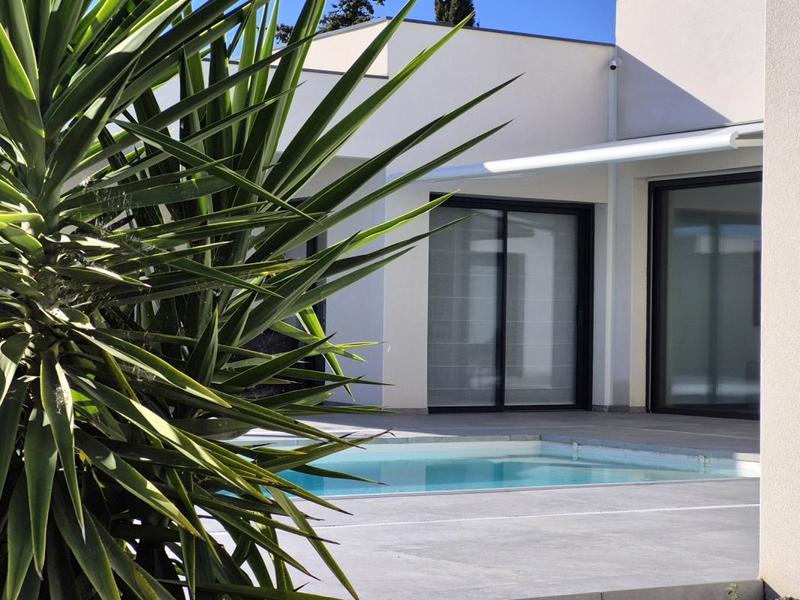 Maison - 232 m² - 6 pièces