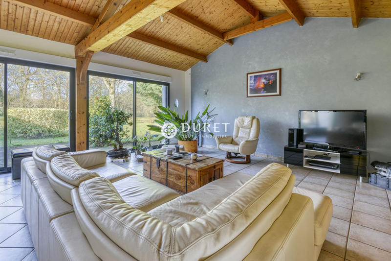 Maison traditionnelle - 197 m² - 8 pièces