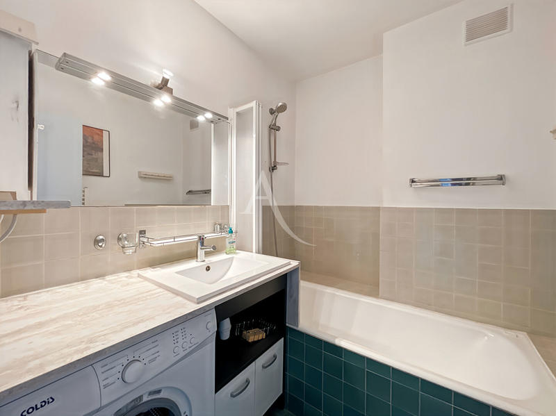 Appartement - 56 m² - 3 pièces