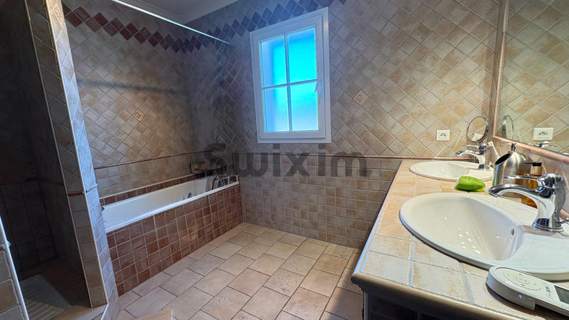 Bastide - 135 m² - 5 pièces