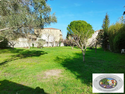 Terrain - 1 050 m²