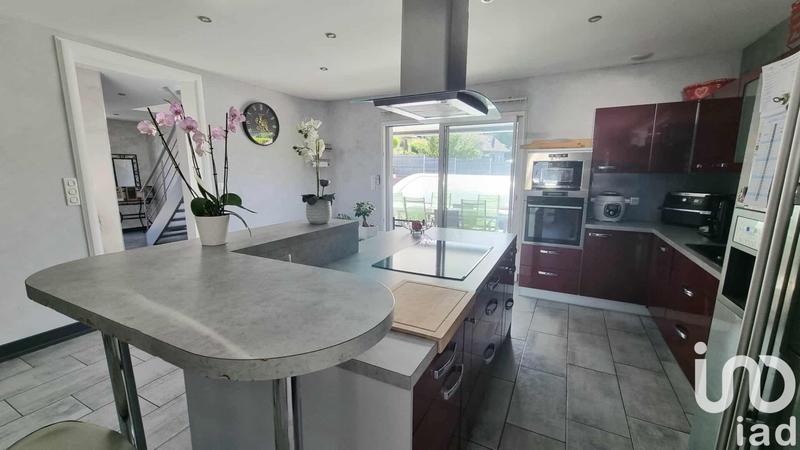 Maison - 238 m² - 6 pièces