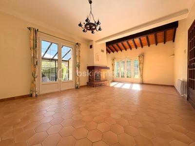 Villa - 140 m² - 6 pièces