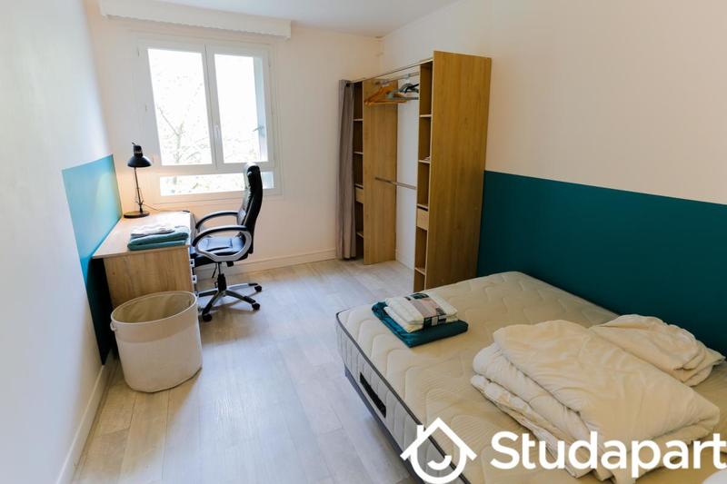 Chambre - 10 m² - 1 pièce